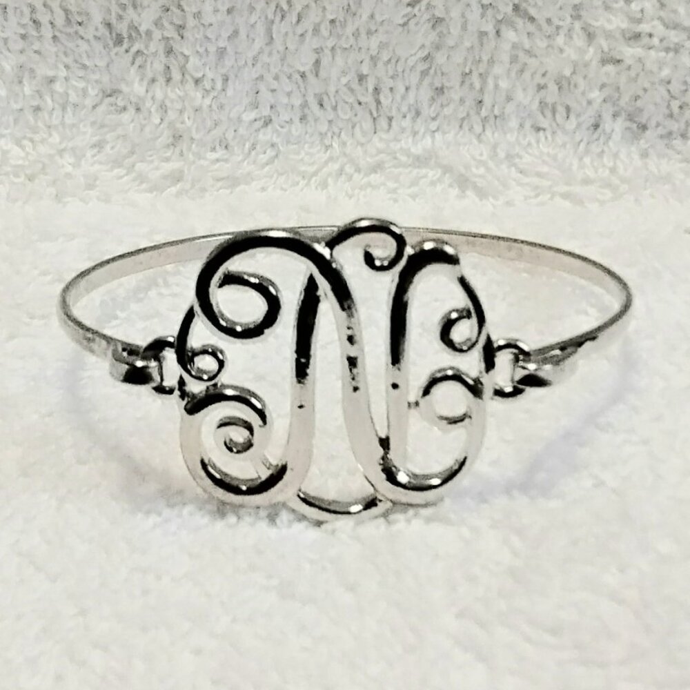 BNWOT 3/$25 Florence Scovel 9" Fixed Band Letter 'N' Fashion Jewelry!!